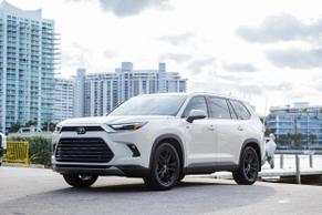 Toyota Grand Highlander 2024 in Miami