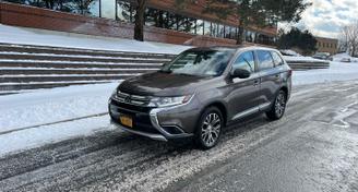 Mitsubishi Outlander 2017 — Car rental alternative in Clifton Park, NY