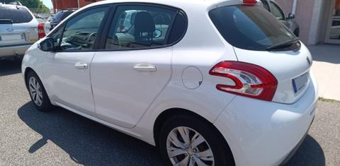 Peugeot 208 2013