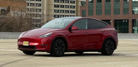 Tesla Model Y 2025