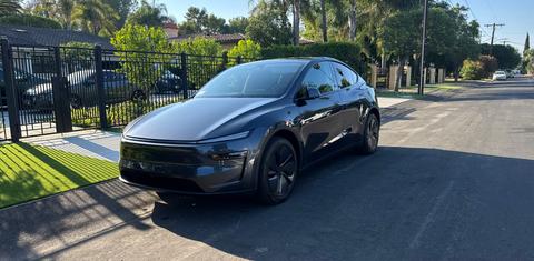 Tesla Model Y 2026