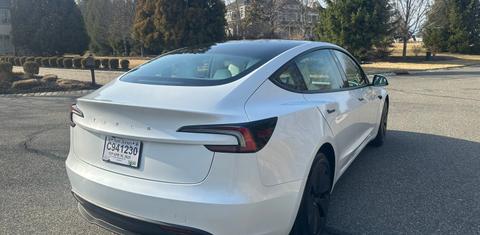Tesla Model 3 2025