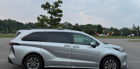 Toyota Sienna 2023