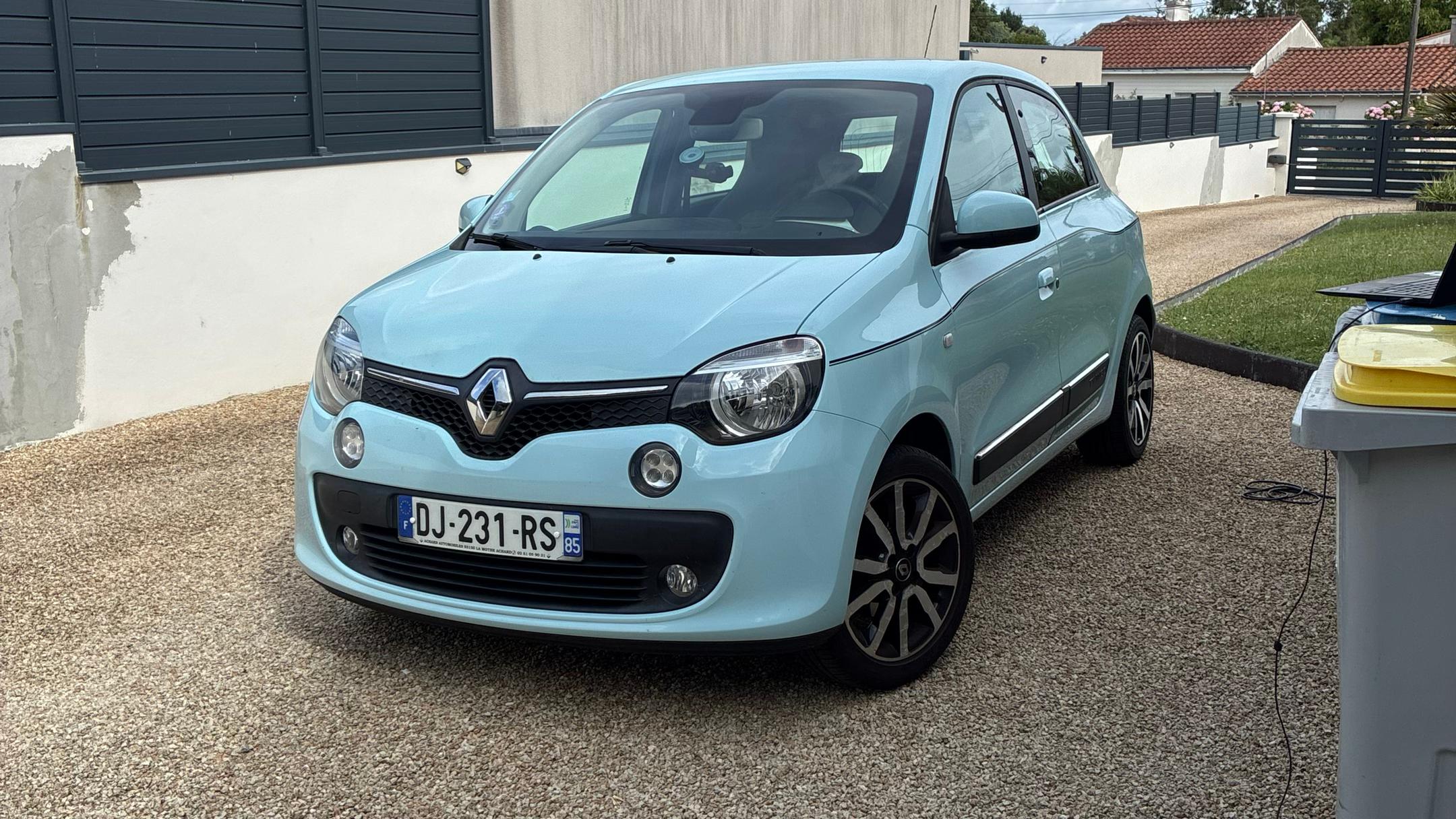 Renault TWINGO III 2014 in Saint-Aignan-Grandlieu