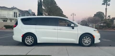 Chrysler Voyager 2022