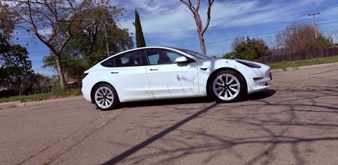 Tesla Model 3 2023
