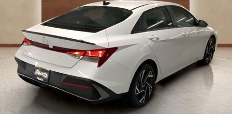 Hyundai Elantra 2025