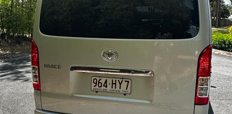 Toyota HIACE 2015