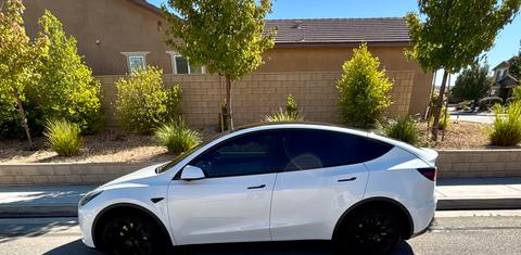 Tesla Model Y 2021