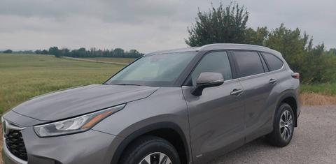 Toyota Highlander Hybrid 2026