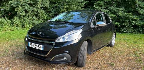Peugeot 208 2016