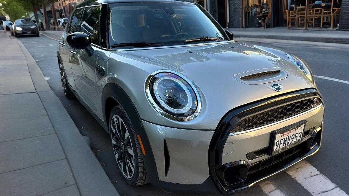 MINI Hardtop 4 Door 2023 in 