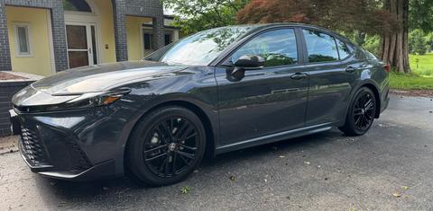 Toyota Camry Hybrid 2025