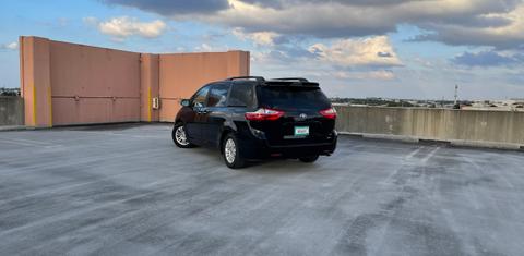 Toyota Sienna 2015