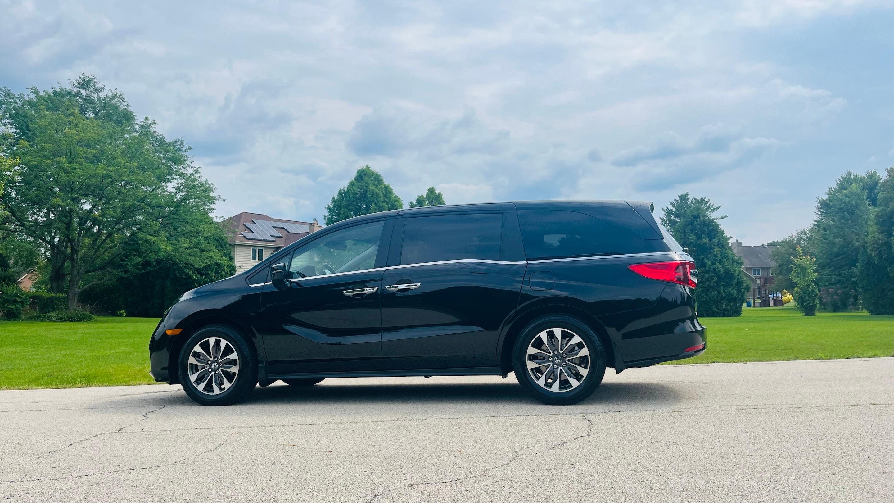 Honda Odyssey 2024 in Chicago, IL