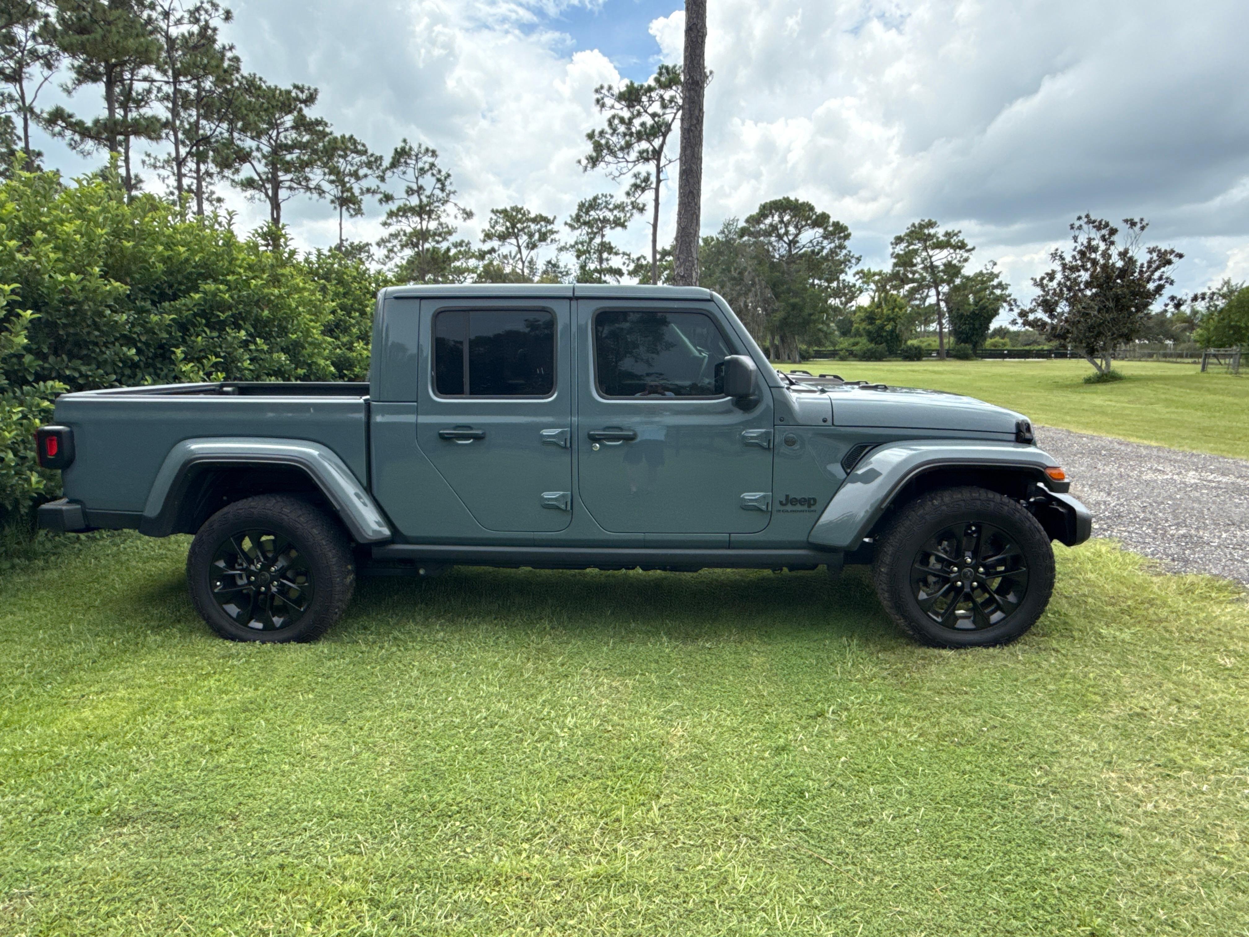 Jeep Gladiator 2024 in St. Cloud, FL