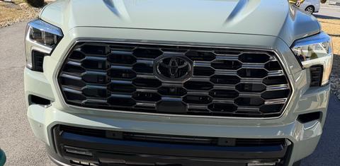 Toyota Sequoia 2026