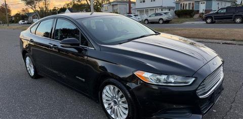 Ford Fusion Hybrid 2014