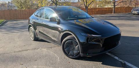Tesla Model Y 2026