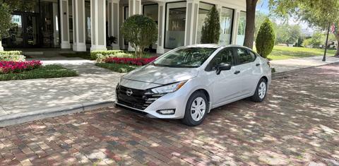 Nissan Versa 2024