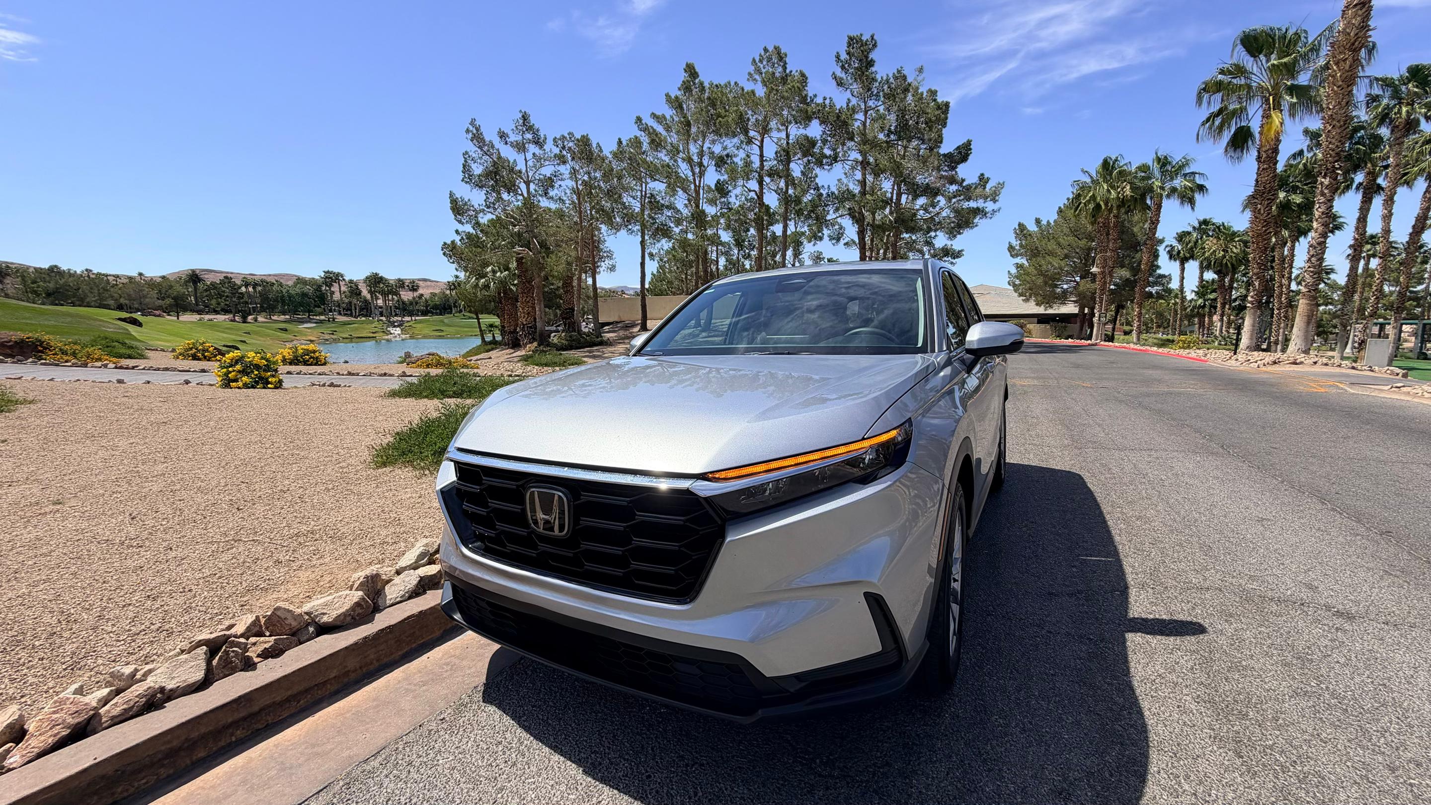 Honda CR-V 2025 in Paradise, NV