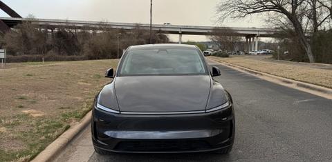Tesla Model Y 2026