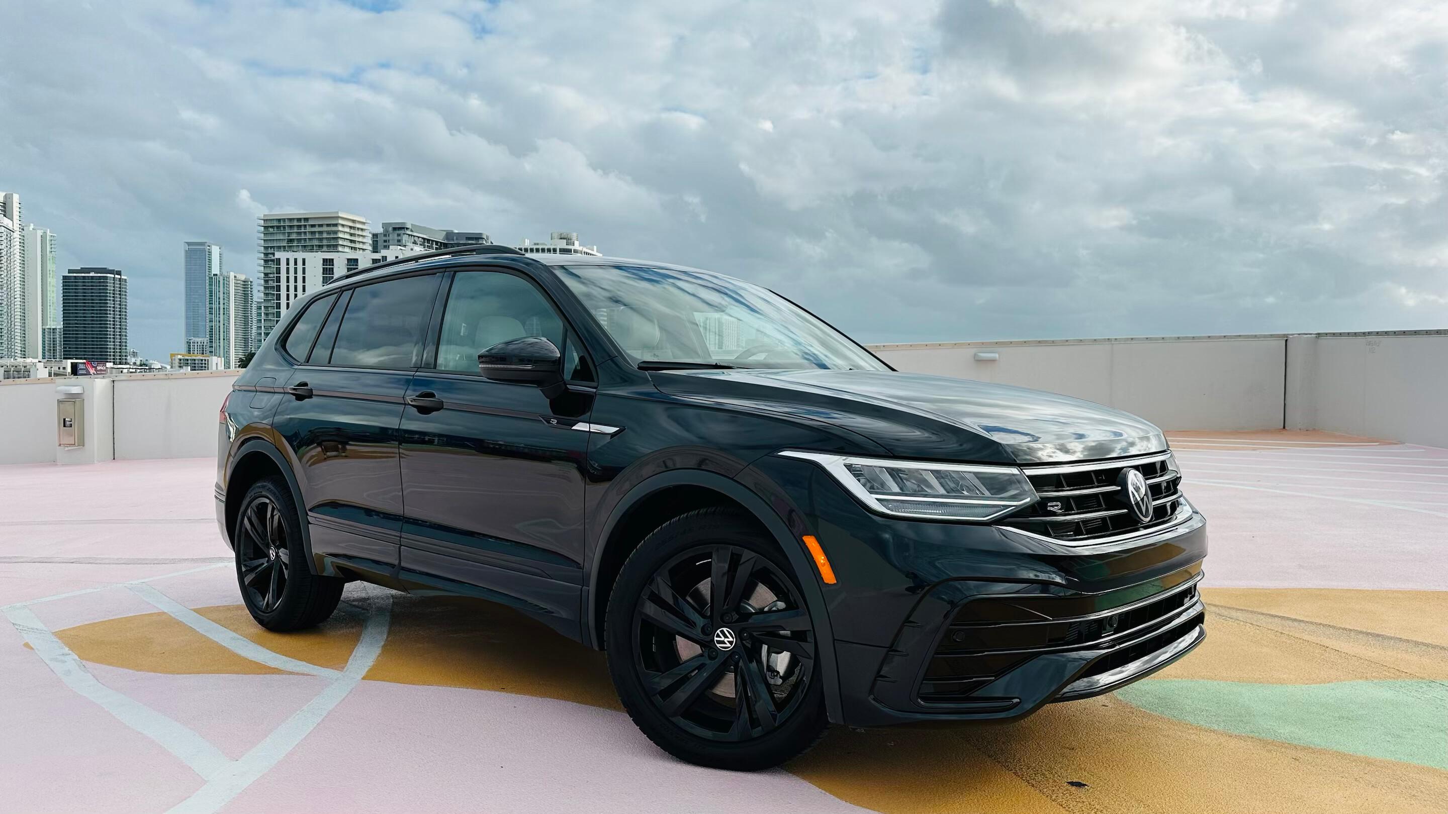 Volkswagen Tiguan 2024 in Miami, FL