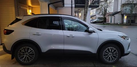 Ford Escape PHEV 2025
