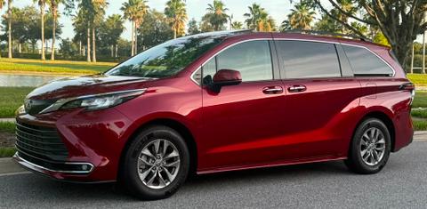 Toyota Sienna 2023