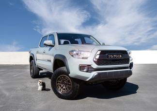 Toyota Tacoma car