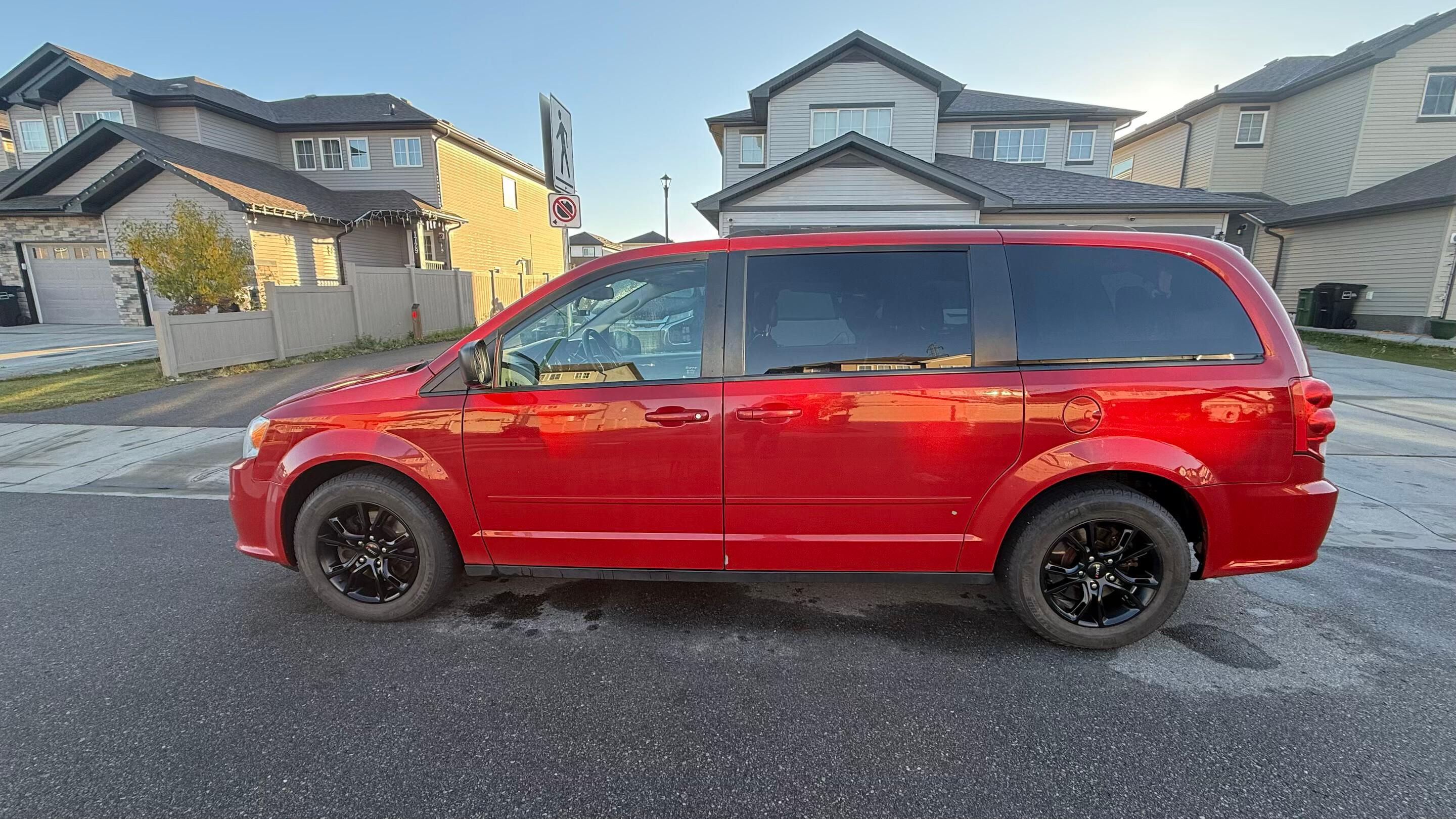 Dodge Grand Caravan 2015 à Edmonton, AB