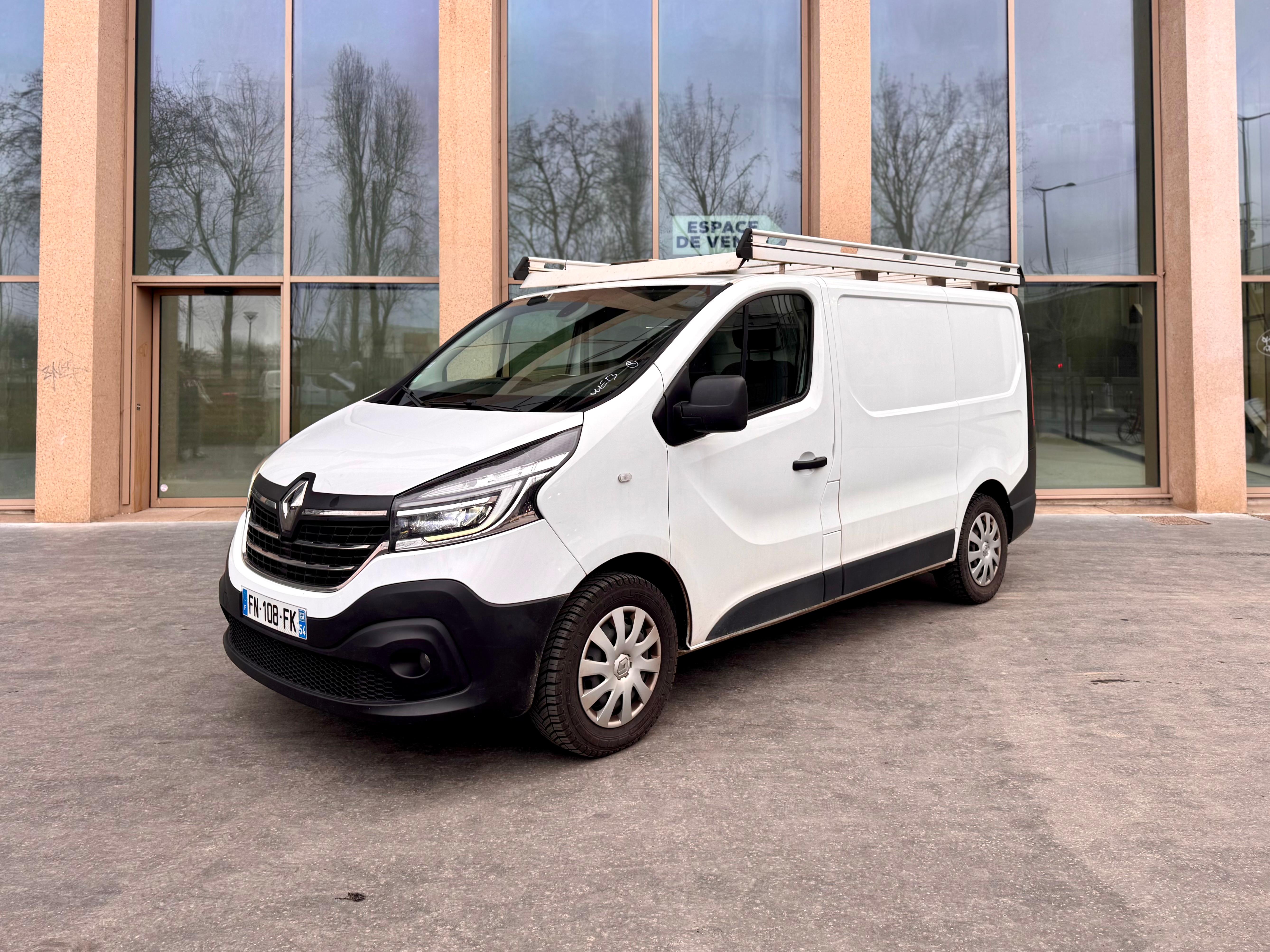 Renault TRAFIC III 2020 à Ivry-sur-Seine