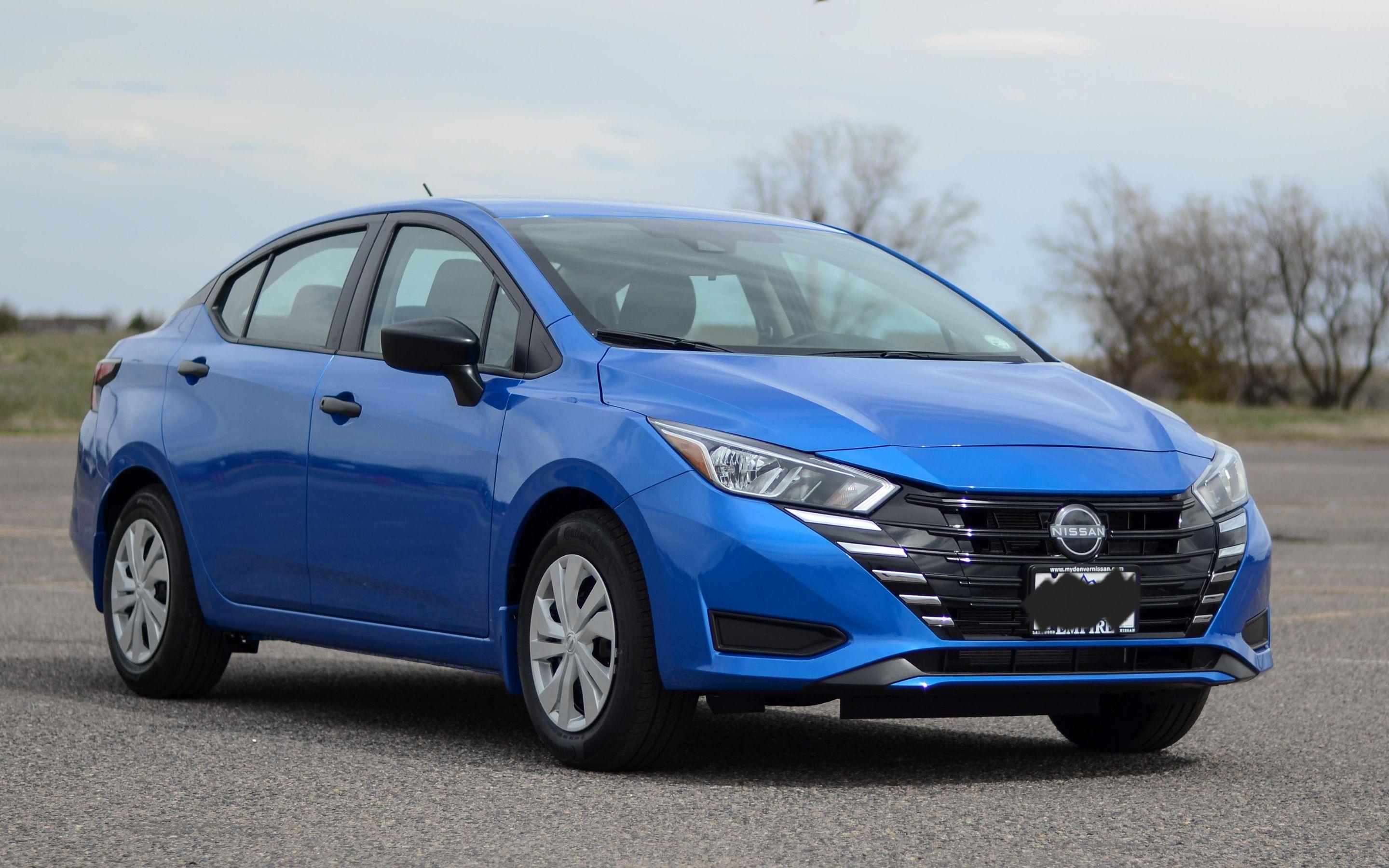 Nissan Versa 2023 in Newport Beach, CA