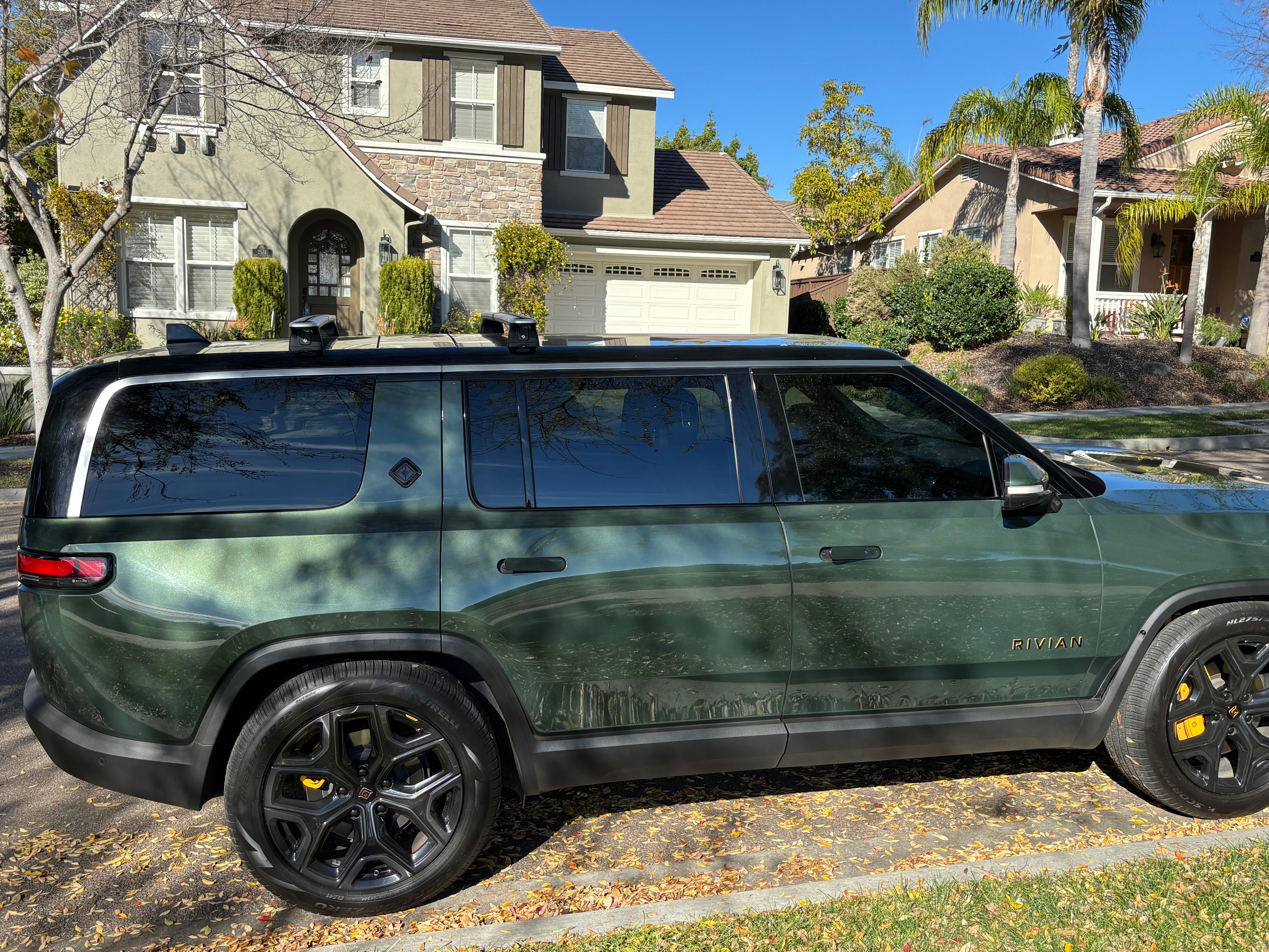 Rivian R1S 2023 in Carlsbad, CA