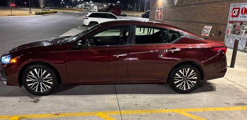Nissan Altima 2024
