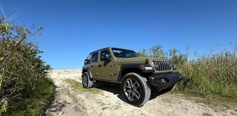 Jeep Wrangler 4xe 2025