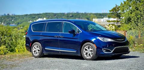 Chrysler Pacifica 2018