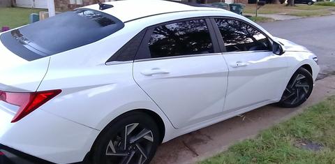 Hyundai Elantra 2024