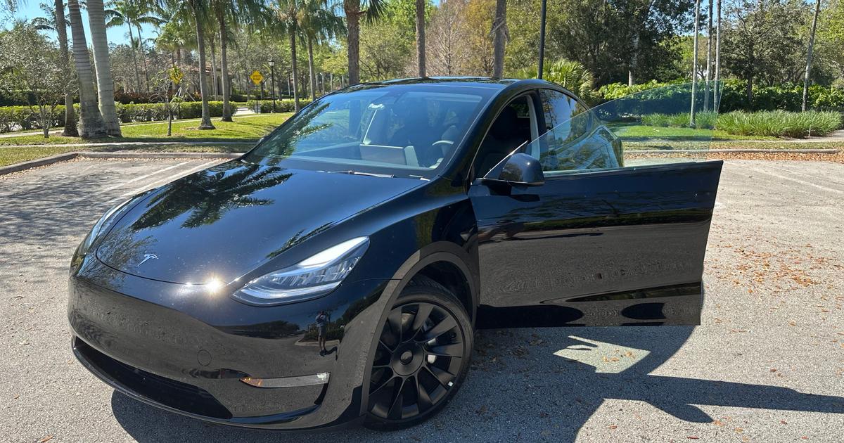 2023 Tesla Model Y in Fort Lauderdale