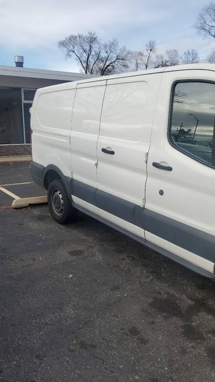 Ford Transit Cargo 2018 in Arlington Heights, IL