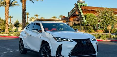 Lexus UX 2022