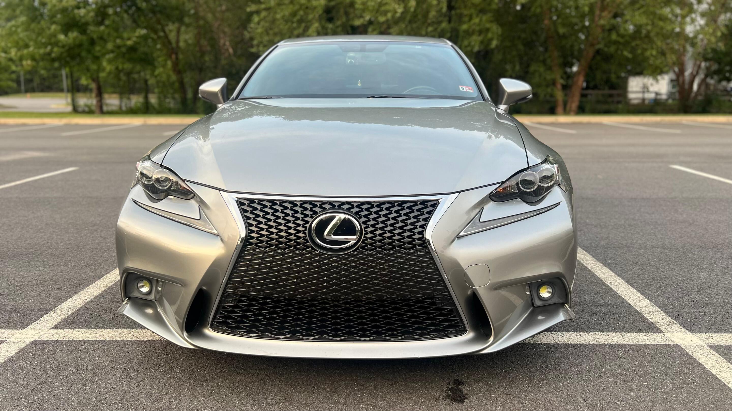 Lexus IS 2015 in 