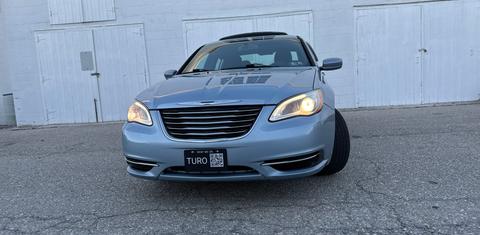 Chrysler 200 2013