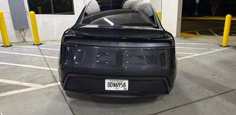 Tesla Model Y 2026