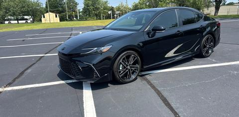 Toyota Camry Hybrid 2026