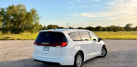 Chrysler Pacifica 2026