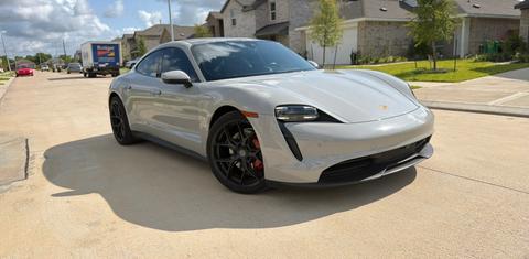 Porsche Taycan 2023