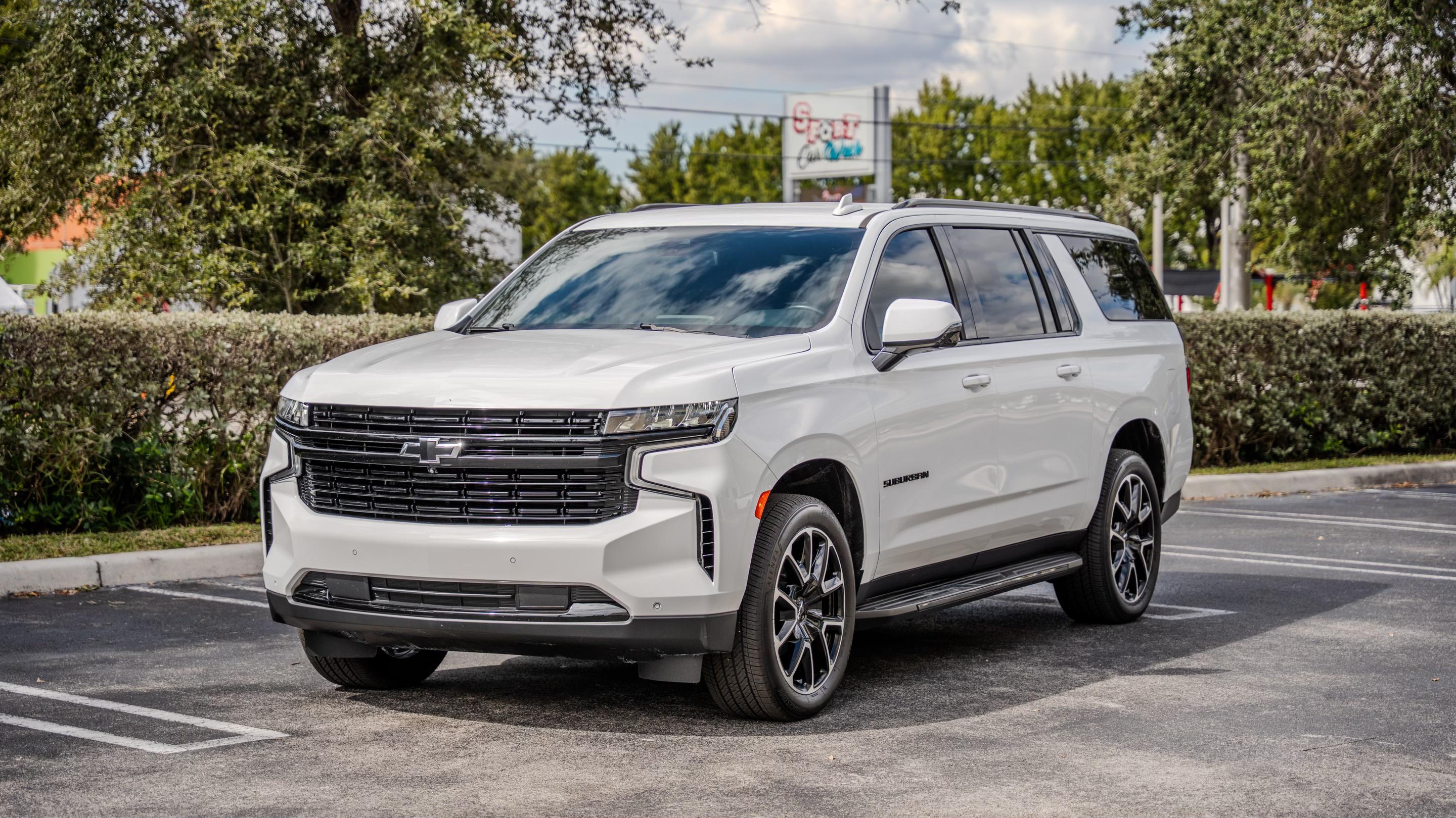 Chevrolet Suburban 2023 in 