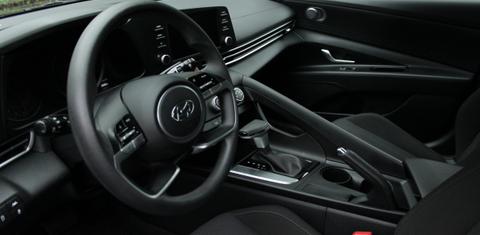 Hyundai Elantra 2023