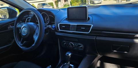 Mazda Mazda3 2015
